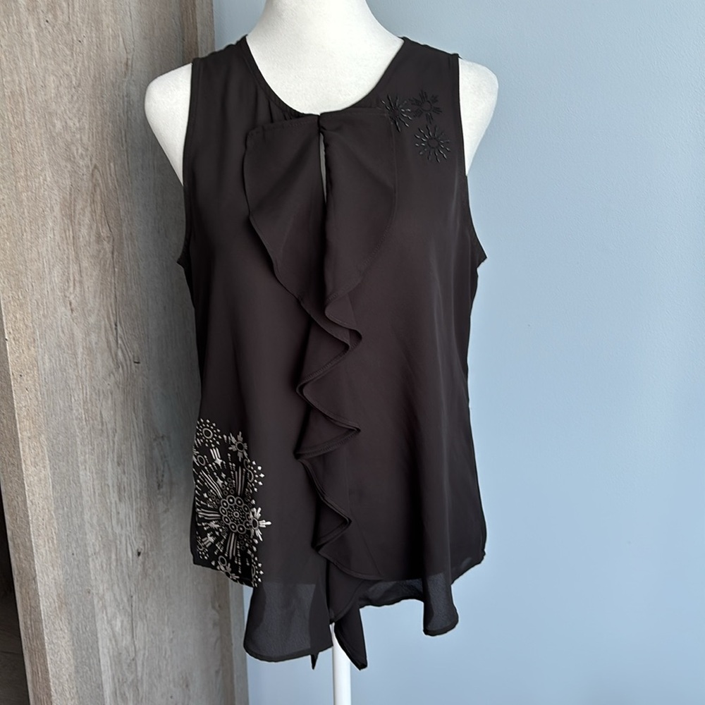 Desigual embellished sleeveless blouse. Size M.